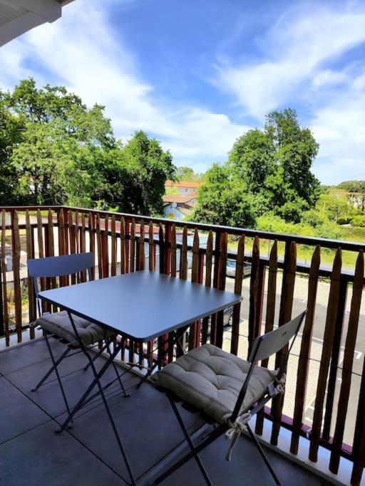 Location De Vacances A Andernos - Appartement 2 Chambres Dans Residence Neuve Dış mekan fotoğraf